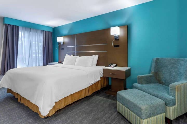 Room 7 of 37